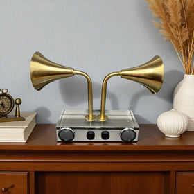 Retro Gramophone Horn Décor