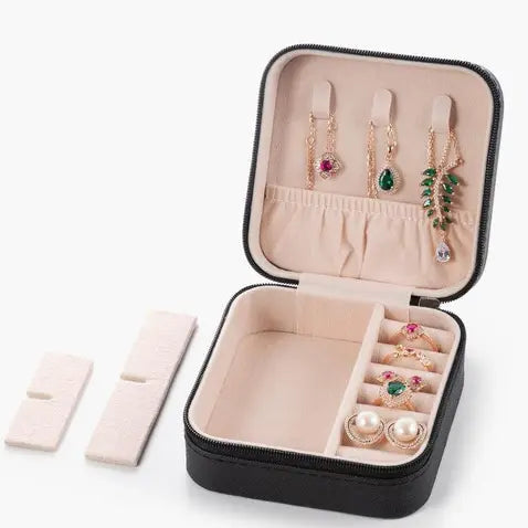 Leather jewellery box