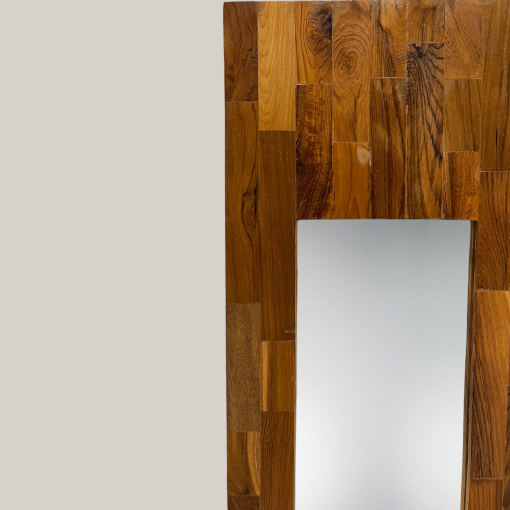 Asli Vertical Mirror