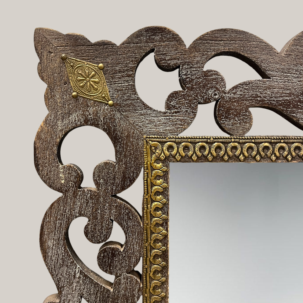 Heritage Scroll Carved Wall Mirror – 3 Feet