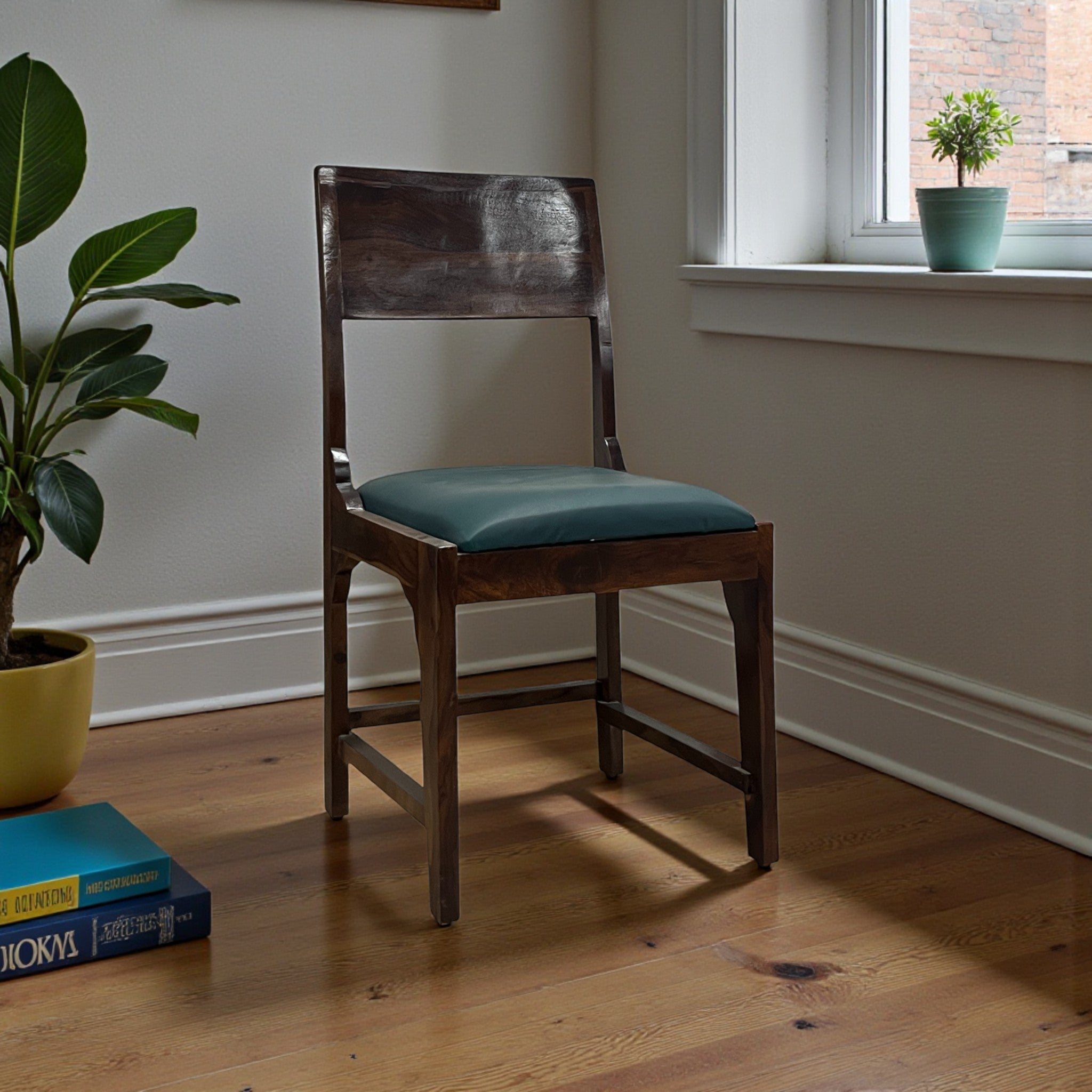 Simple Green Chair