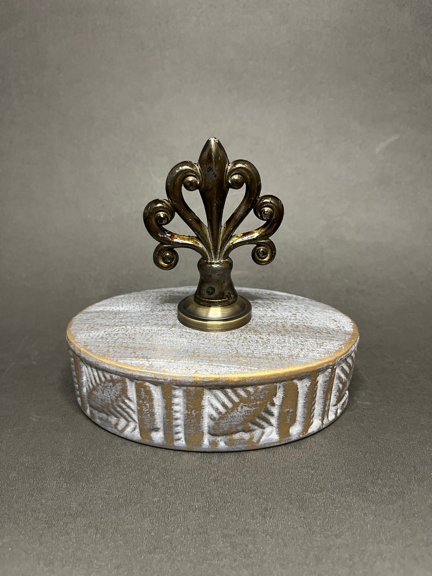 Vintage Leaf-Embossed Decorative Jar
