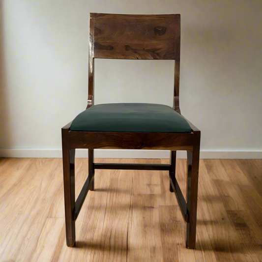 Simple Green Chair