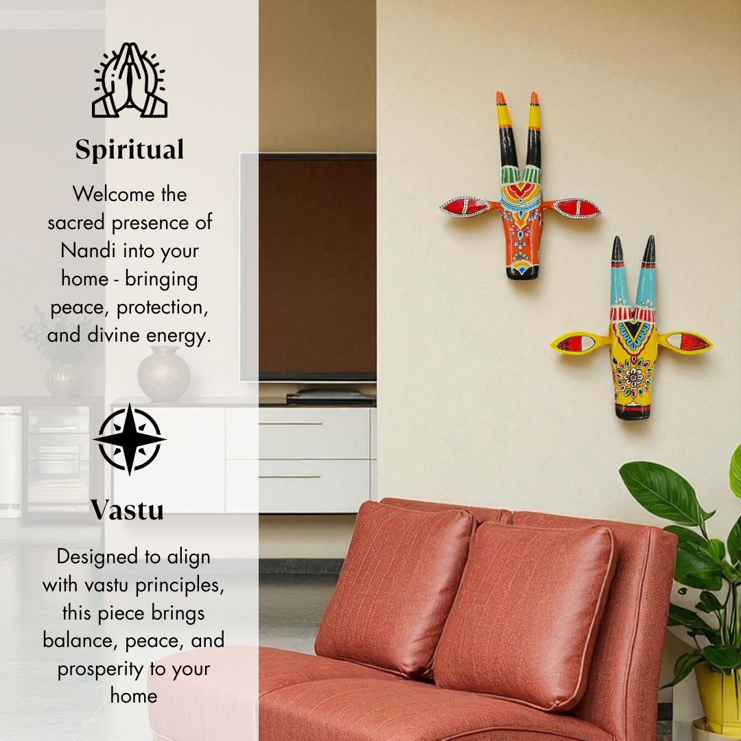 Hand-Painted Wooden Cow Head Wall Decor (Set of 2)