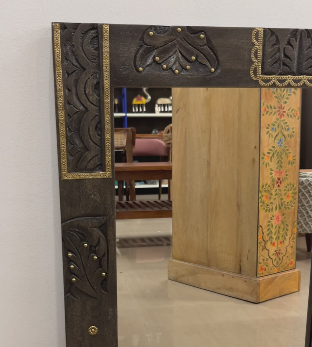 Heritage Noir Mirror